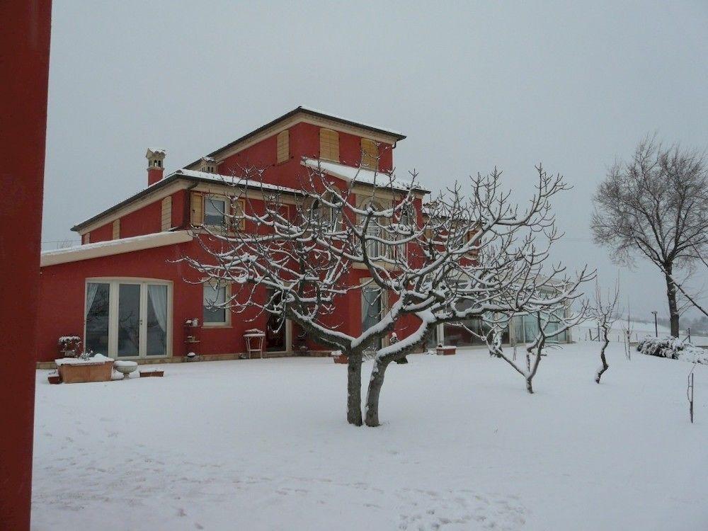 Gasthaus L'Antigo Granaro Agugliano Exterior foto