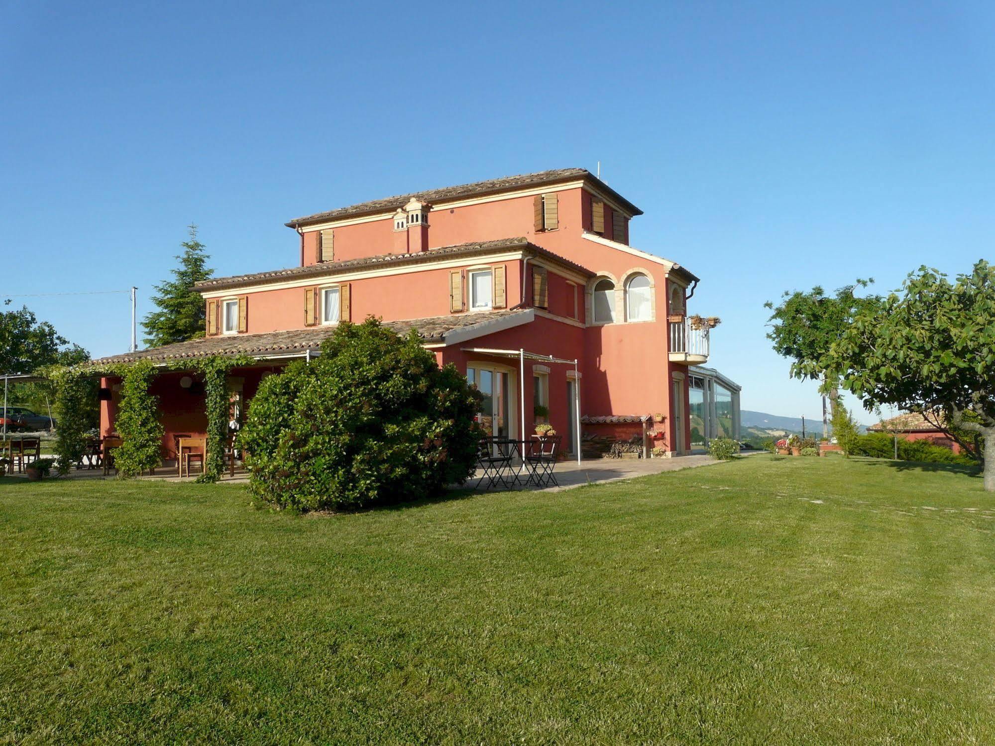 Gasthaus L'Antigo Granaro Agugliano Exterior foto